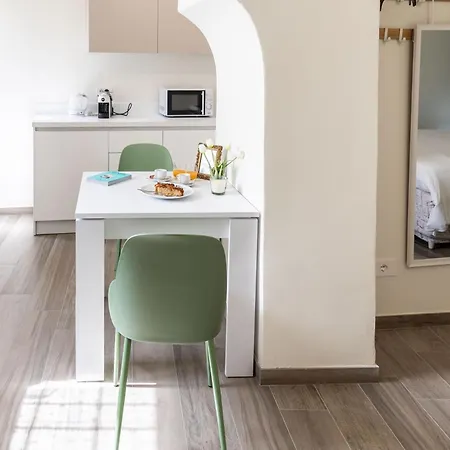 Borgo Dei Nonni - By Lovecomo Feriehus *