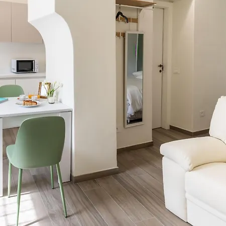 Borgo Dei Nonni - By Lovecomo Ferienhaus